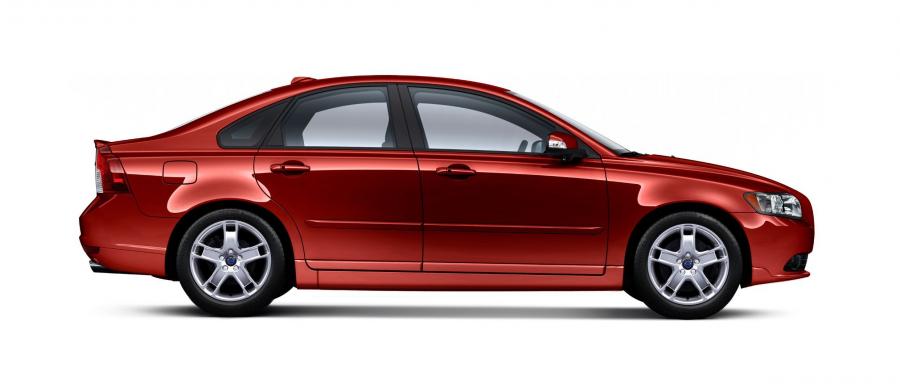  Volvo S40 2008 года  (фото 18 из 105)